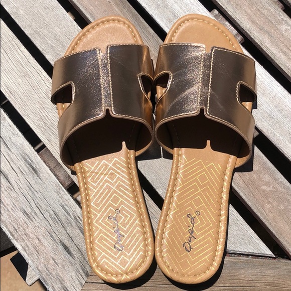 Rose gold sandals - Picture 3 of 5